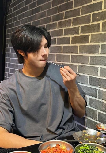 หลง-ซื่อ-ลี