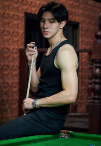 หลง-ซื่อ-ลี-หล่อ