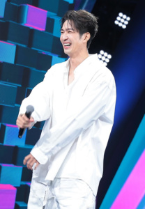 Deaw-Suriyont-(11) Deaw-Suriyont-(11)