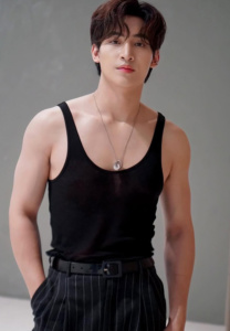 โอห์ม-ฐิติวัฒน์-(7) โอห์ม-ฐิติวัฒน์-(7)
