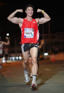 Chanpisut-Nikhomdecha-022-Wonderful