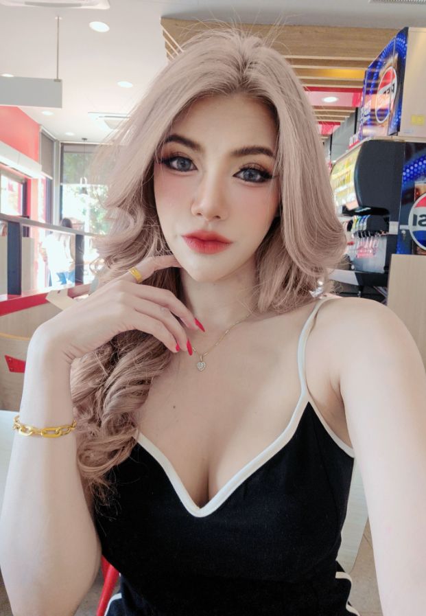 น้ำผึ้ง ศรุตา