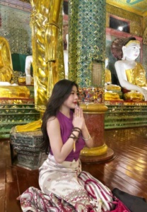 Eain-Si-Oo-030-Breathtaking