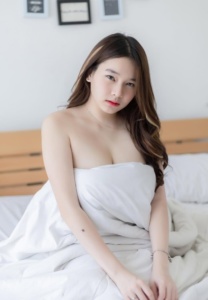 Kanoknat-Tapkij-011-Stunning