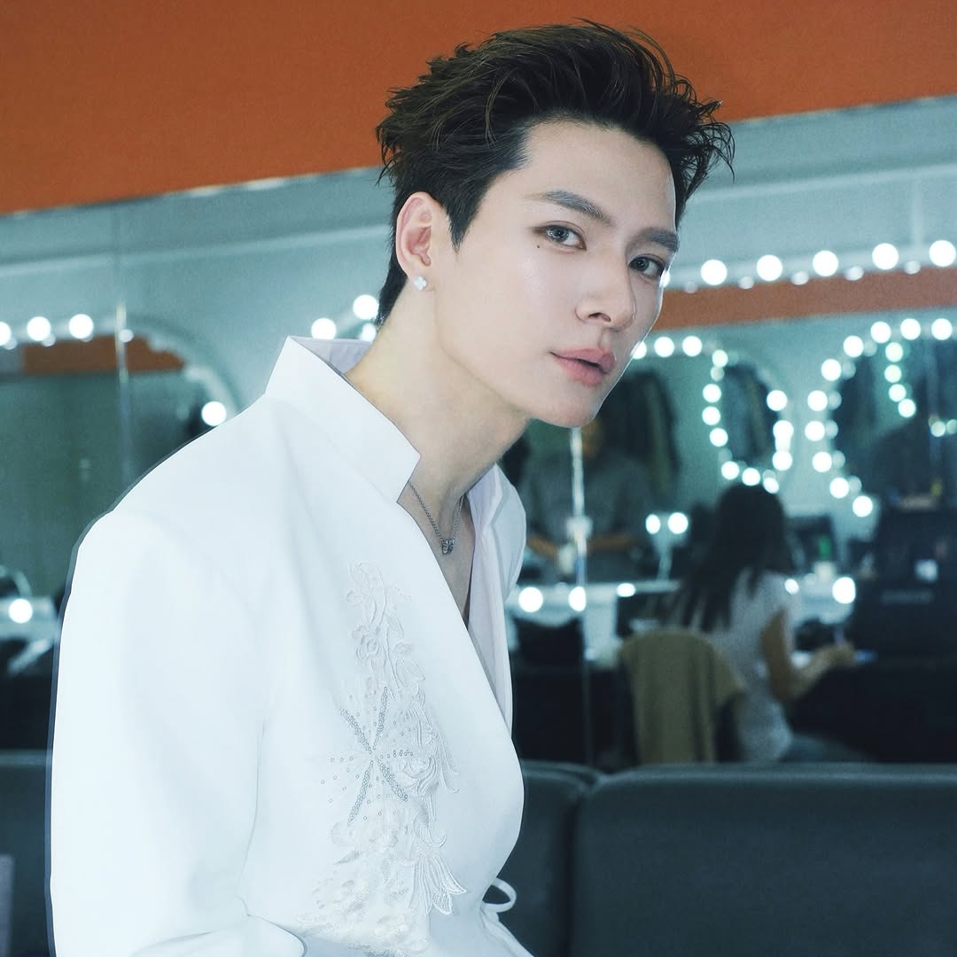 Krist Perawat GMMTV