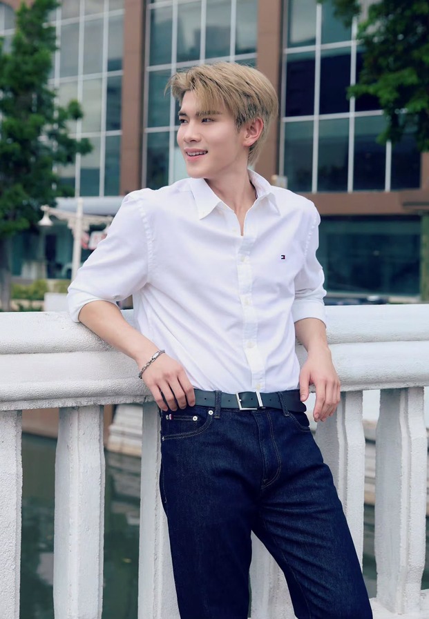 โฟร์ท ณัฐวรรธน์ รูปเดี่ยวสำหรับช่องทางติดตาม