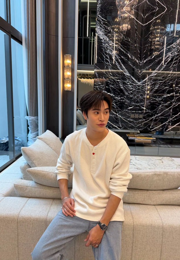 เจมีไนน์ นรวิชญ์ รูปเดี่ยวประกอบ FAQ
